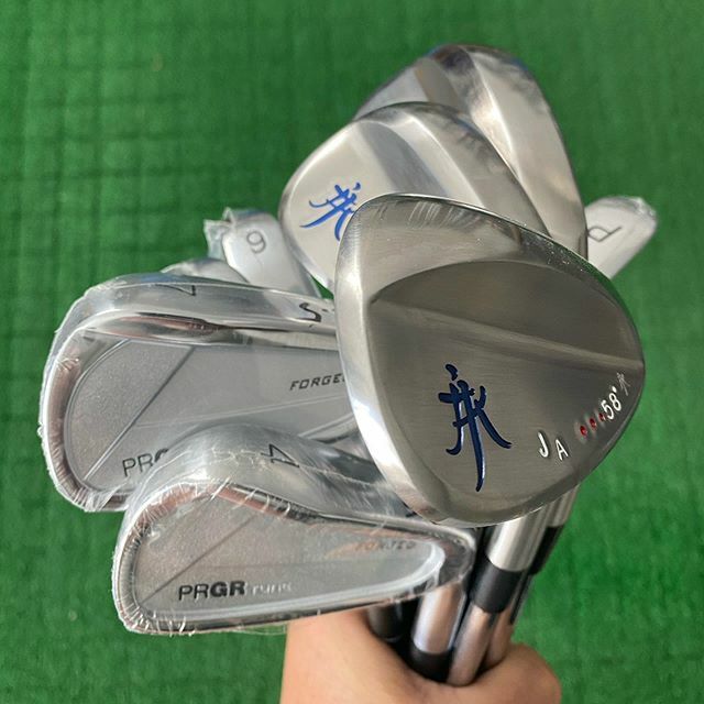 Joey3108's tweet photo. Another one hit the links soon! @prgrjapan @truetempergolf #JKwedges #customhandgrind #custombuildtospecs #S20Ccarbonsteel #softforged #1pieceforged #getfitted #handbuildtoperfection https://t.co/SUBynxLQXW https://t.co/XE6RV3I6Z7