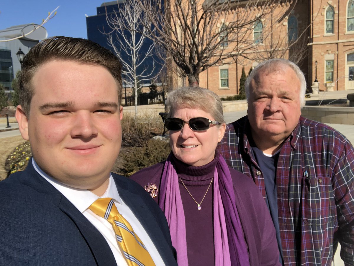ShariLyman1's tweet photo. A sweet drop off at the Provo MTC.
So thankful for the strong support and love from family and friends ❤️ https://t.co/PlM1CzgaO3