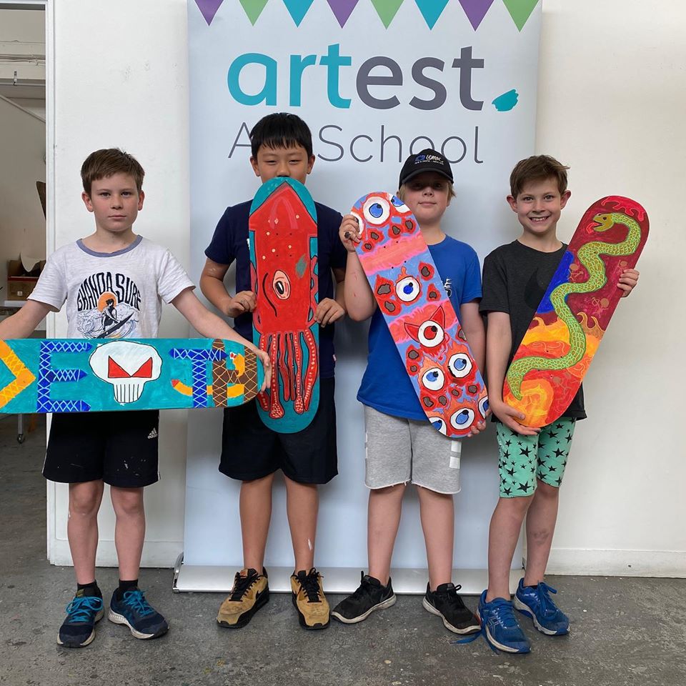 lrc_aus's tweet photo. They're so proud of their personally designed boards! Thanks Art Est. for helping these skaters turn into impressive artists. Register now for art and craft classes and parties at Art Est.'s beautiful Leichhardt studio. 🎨👩‍🎨🖌👉https://t.co/Jq16Zgp1fL #ArtClassesForKids https://t.co/31US85IyQJ