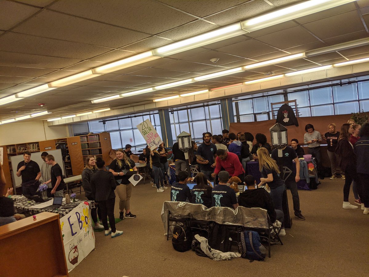 coloneljonesy's tweet photo. Has a great time at the NC VEI Trade Fair today!! So glad to see the nation's future entrepreneurs rocking it!! 

@GCPSchools @VEInternational https://t.co/QsLbRieowG