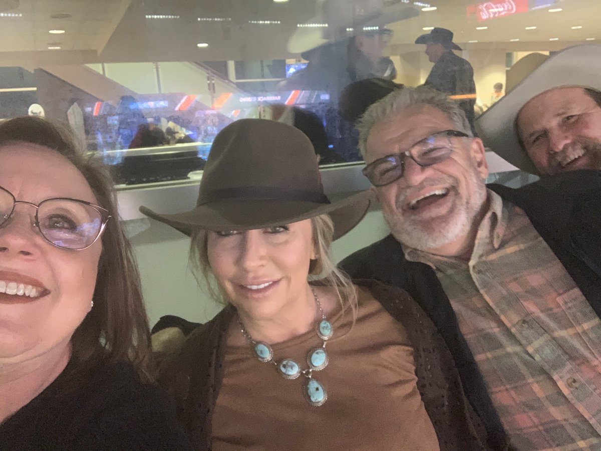 CindyLehenbauer's tweet photo. #RODEOHOUSTON https://t.co/Ijxmldp4qu