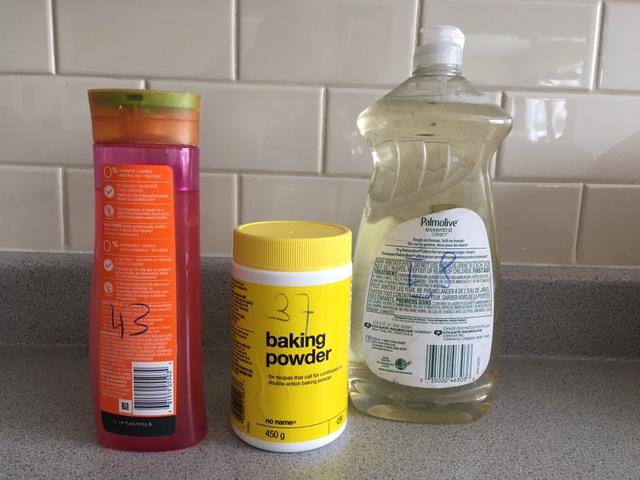 ottawawngreens's tweet photo. An easy way to keep plastics out of the landfill is to go to places where you can refill your used containers. Even when they are made of plastic. @nugrocery @bulkbarn in Ottawa allow you to bring your own containers and weigh them before you fill them. Any suggestions? https://t.co/D6ZQovycZr
