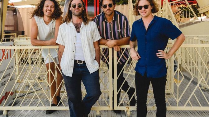 PREMIERE: <a href="/CaravanaSun/">Caravãna Sun</a> remind you that you're not alone on new single 'Charlie' musicfeeds.com.au/features/premi…