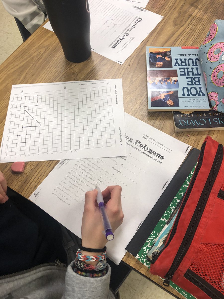 studentledroom's tweet photo. You even read during math when it’s #ReadAcrossAmericaWeek 📚📈🧮#pitnerpride https://t.co/sKQXcviMXc