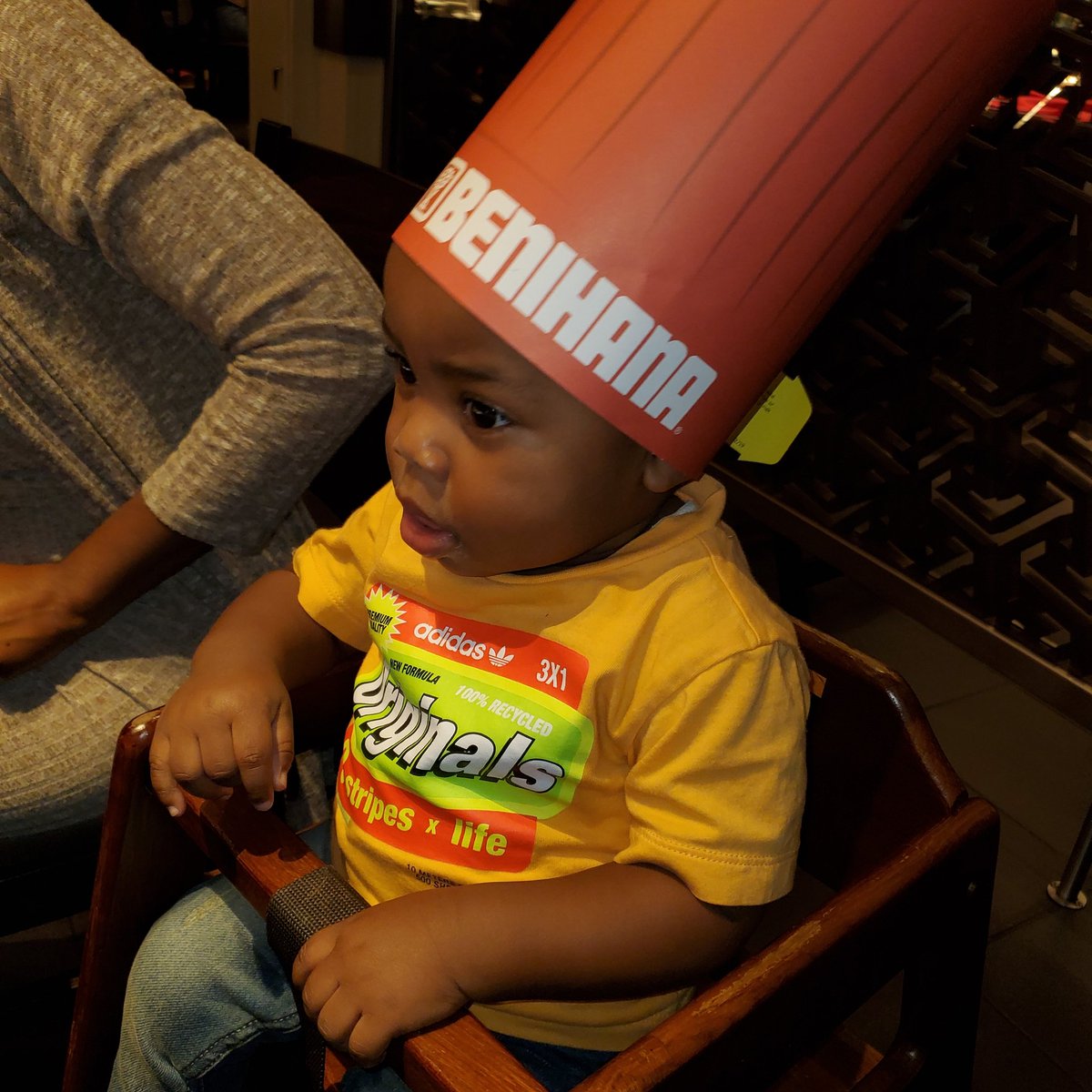 CiphersInc's tweet photo. Good Vibes at Benihana!!🙂😊🥢🏺🍜🥘🦞🥢Benihana #ciphersinc #muckcity #bagtalkonly #blackmamba #popsmoke #champagneproblems https://t.co/ORQf4oH3gu