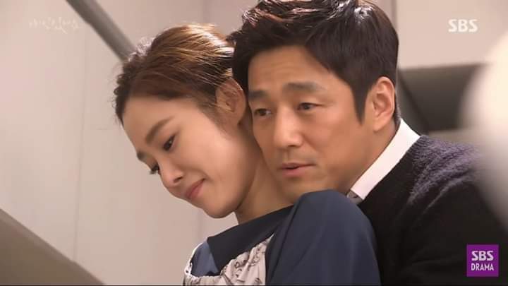 FionaDokgo's tweet photo. Husband and wife relationships are like the relationship of Tom&amp;Jerry.
Though they are teasing and fighting but can't live without each other.

#IHaveALover
 #IHALProposal https://t.co/8TH8S05vdB