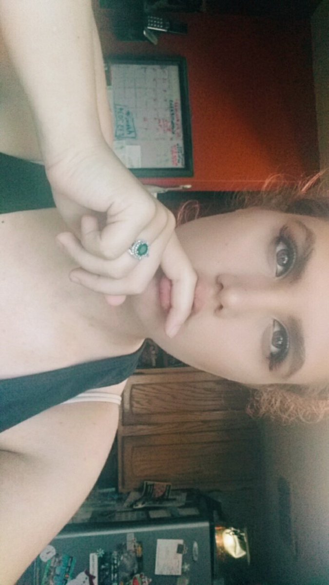 angel_labella's tweet photo. A goddess with a face like this, why not serve? ❤ https://t.co/6jZiveSJR9