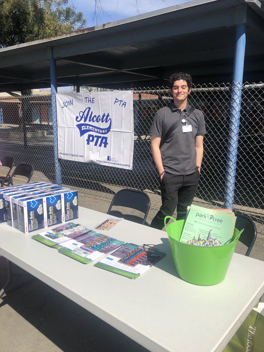 NormaAg19267260's tweet photo. Working in Collaboration with the Community to provide resources for our Alcott Elementary parents!! #AssistanceLeaguePomonaValley #FamilySupportServices #LACARECommunityResourceCenter #ParkTree https://t.co/WpCOeV9IHx