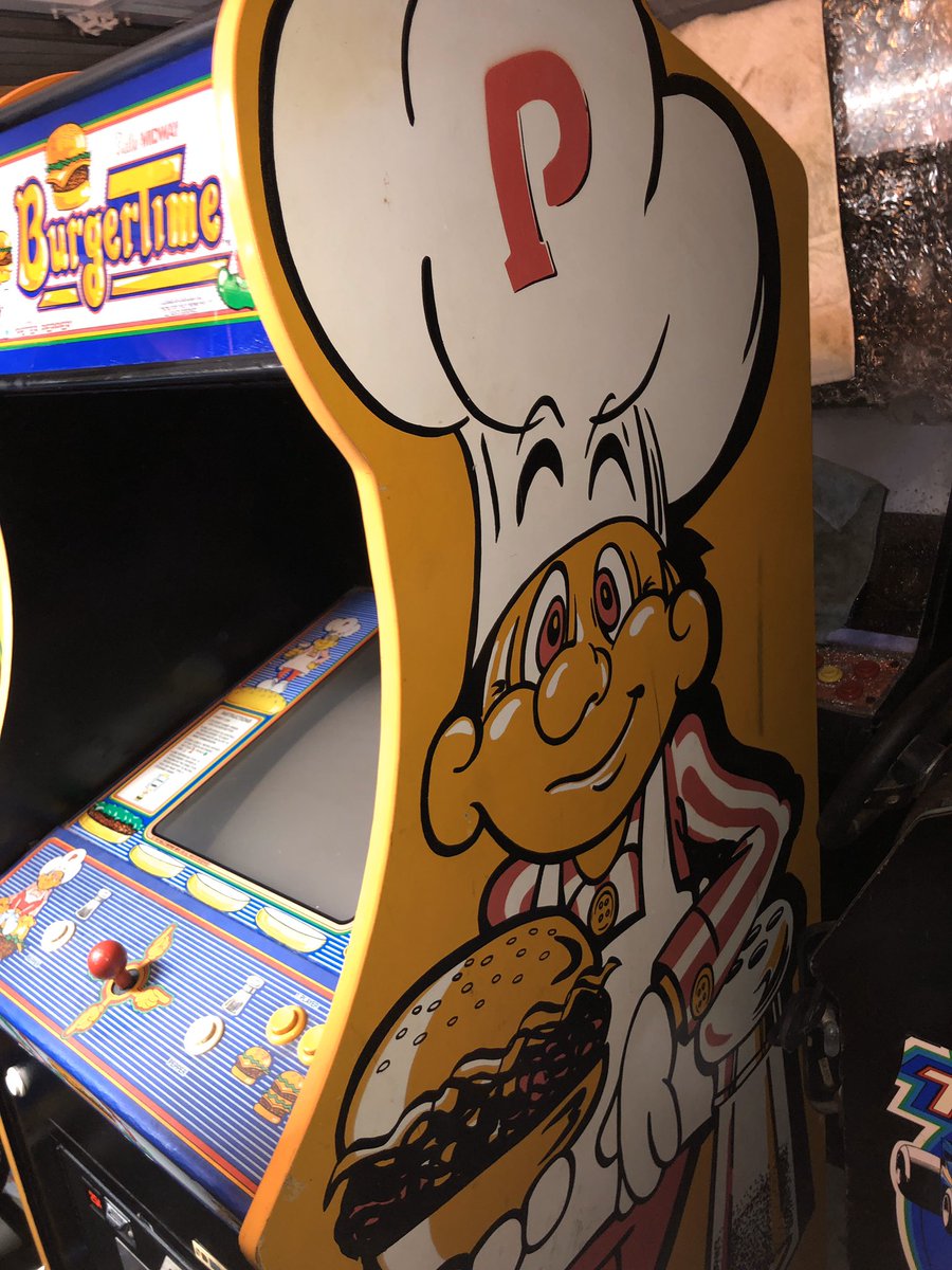 CaptNRetro's tweet photo. Another normal day around here for the #kingofpickups #arcade #burgertime #midway #arcaderestorationnotneeded https://t.co/WcBLGaBjtn