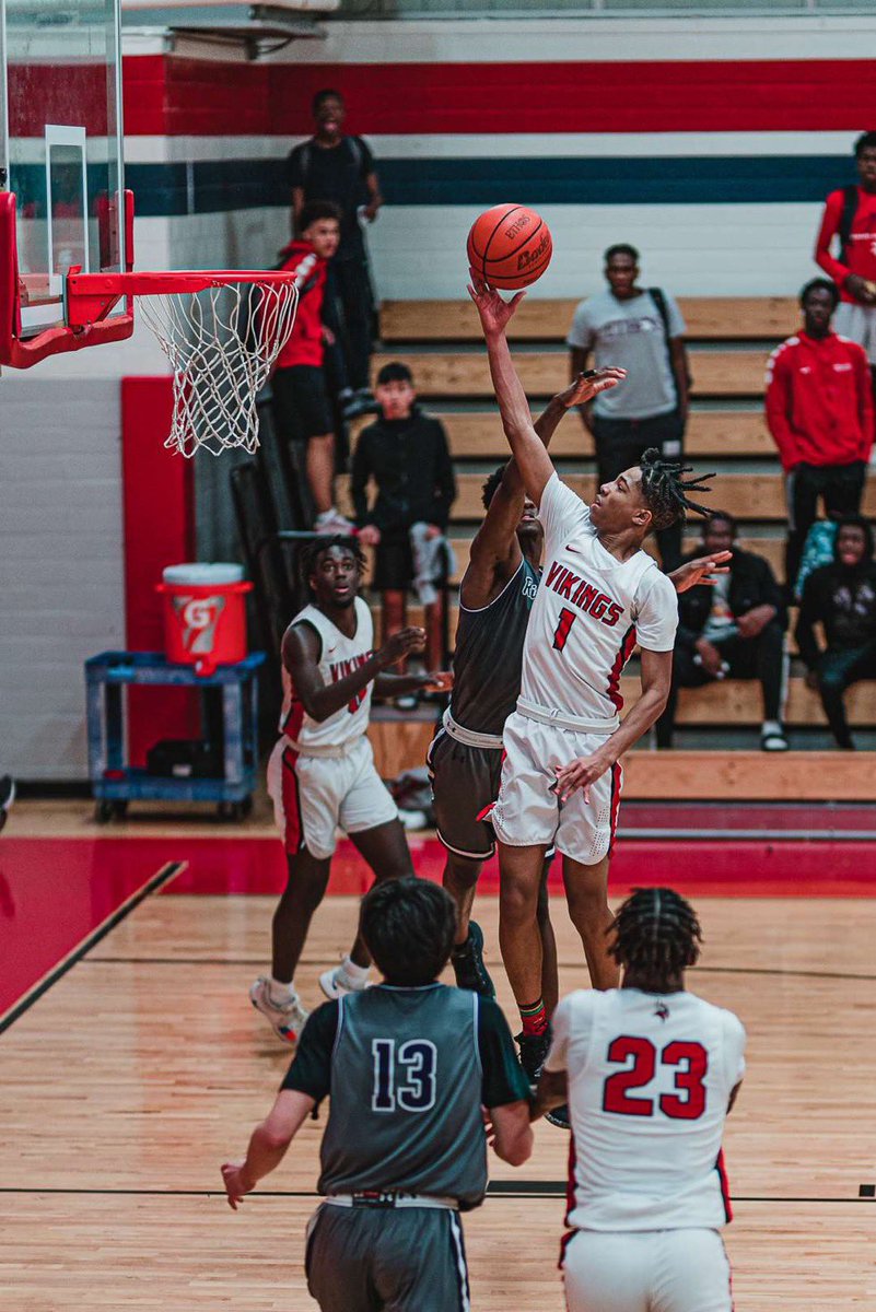 dulleshoops's tweet photo. Happy to announce that Tray Williams @ItsJusttrayyy has been named 1st team all-district in 20-6A.  Very proud of him and his accomplishment. #ETHOS https://t.co/MopX0QWLgq