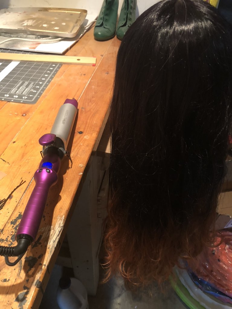 thealphalesbian's tweet photo. Apparently tonight’s work on wig night?
#cosplay #wig #wigwip #wigrepairs #cosplaywip https://t.co/qAnwNUz0Zc