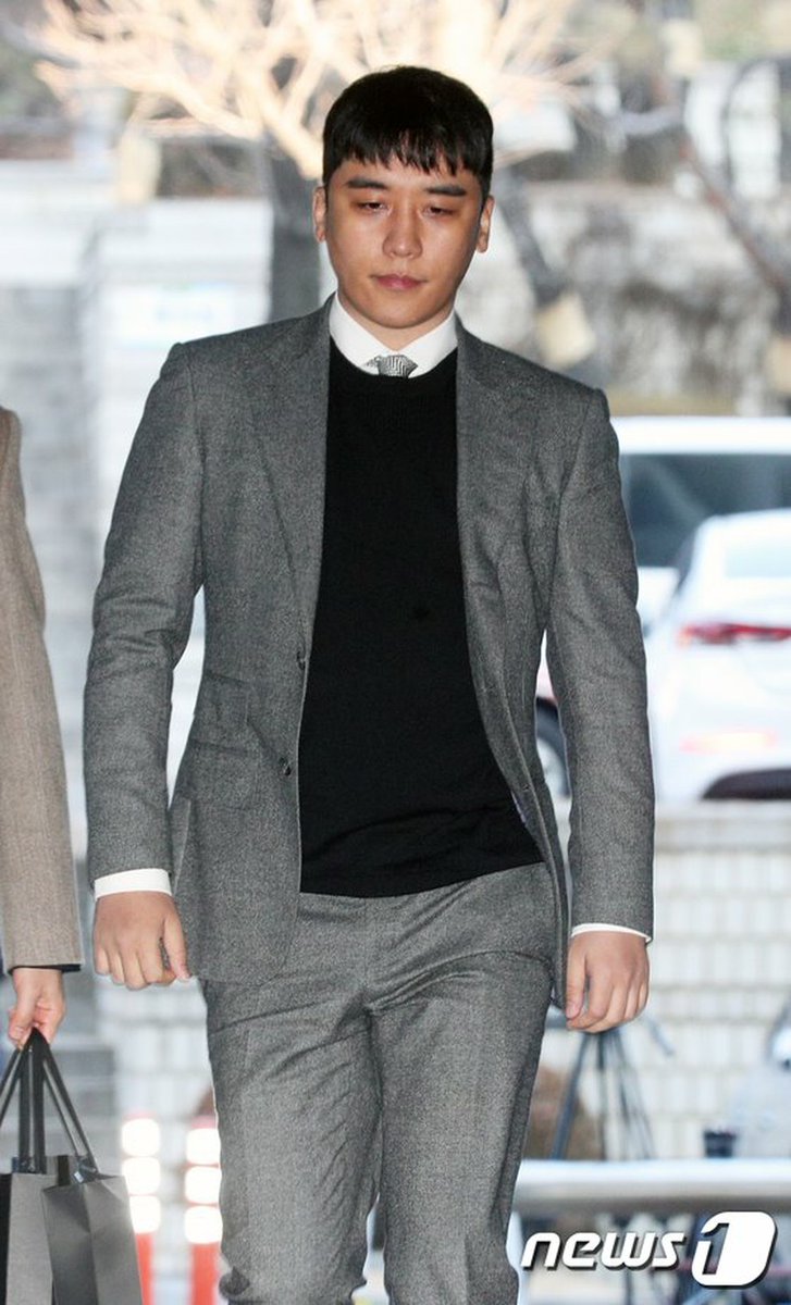 kor_celebrities's tweet photo. BIGBANG 元メンバーの V.I、今月9日に入隊。。
●江原道鉄原郡陸軍6師団新兵教育隊に入所。

BIGBANGのまとめLIVE⇒ https://t.co/lEdAB5NcOV

速報ランキング⇒ https://t.co/mc9qWCoA44 https://t.co/Ol8lXJlOGB
