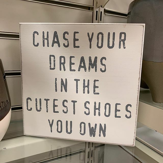 MBAMamaMusings's tweet photo. Life motto right here. Sometimes heels. Sometimes steel toes.
#motto #instainspo #winnersfabfind https://t.co/ESGu9jIwUd https://t.co/Rp6auUYPzw