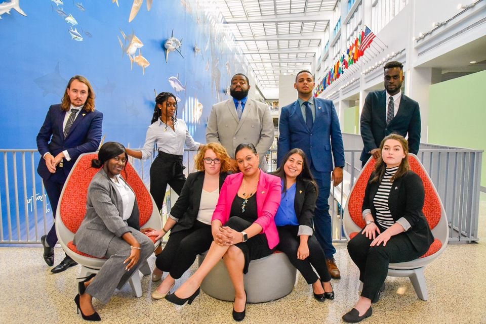 NSUsagrad's tweet photo. 🔥💼💙🦈 #NSUsharks #CampusLife @NSUFlorida https://t.co/2AvkRvbWKb