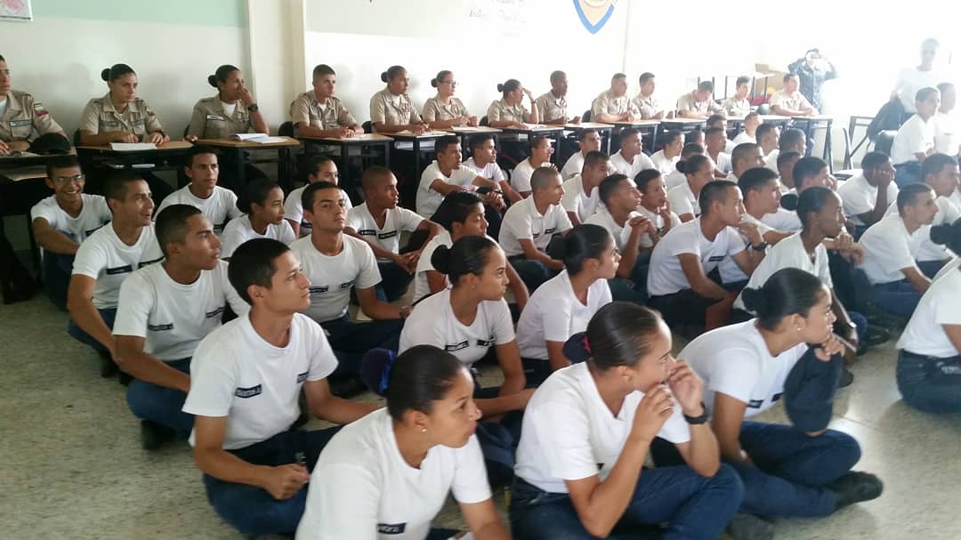 G/D <a href="/JARosalesDuque/">Javier Rosales Duque</a> Director <a href="/UUniversidad/">UNAM Universidad</a> #Táchira "La formación integral enmarcada en los derechos humanos y el nuevo funcionario policial es nuestro principal objetivo..." <a href="/NestorLReverol/">Néstor Reverol</a> <a href="/gralcacioppo/">Giuseppe Cacioppo</a>