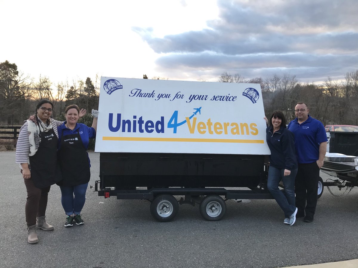 Always an honor to serve those who served. United 4 Veterans-IAD burger burn for amazing group of veterans at Serve Our Willing Warriors.  Love our new grill panel! ⁦<a href="/weareunited/">We Are United</a>⁩ ⁦<a href="/OmarIdris707/">Omar Idris</a>⁩ ⁦<a href="/BUZZBEAA/">bea 𐙚</a>⁩ ⁦⁦⁦⁦<a href="/papabob61/">Bob Parker</a>⁩ ⁦<a href="/HendyGeorge/">George Hendy</a>⁩