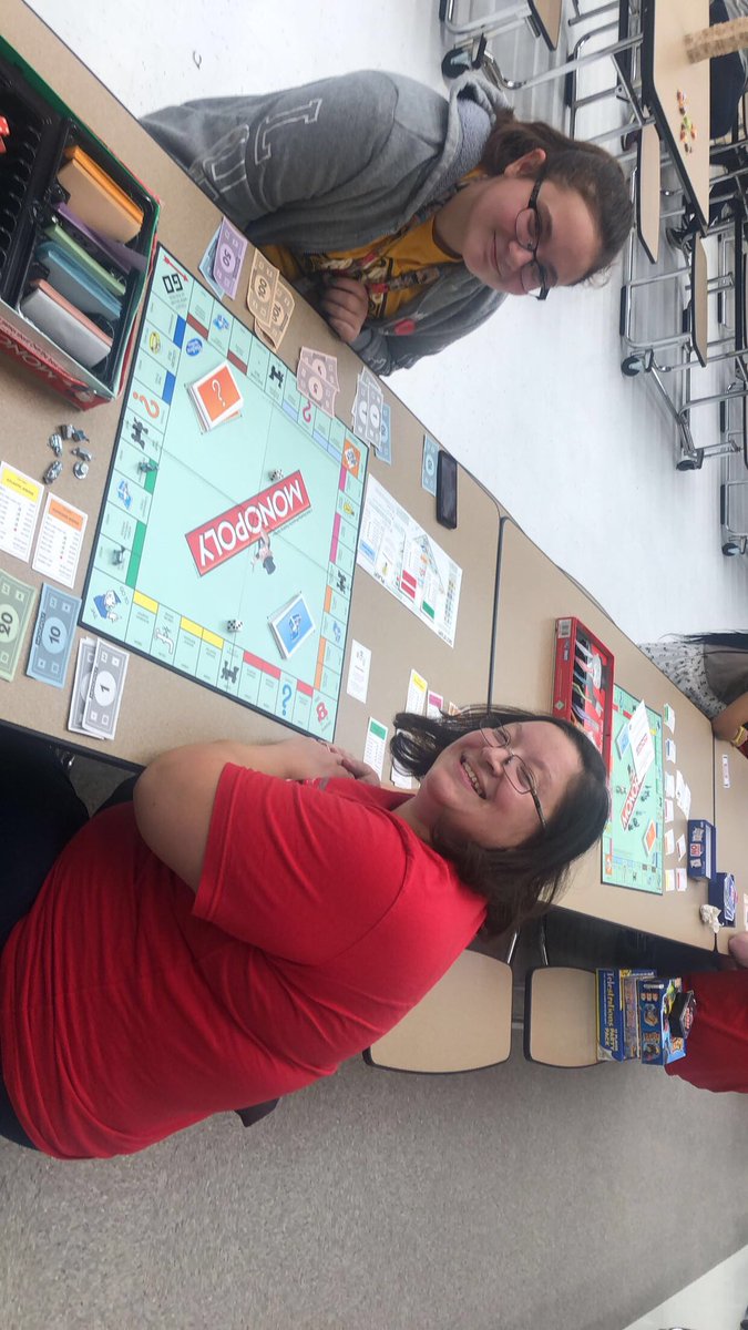 CouncilCms's tweet photo. We had a blast at Family Game Night. Thank you, @CMS_Counseling! #Just4Kids @CMS_IAMCMS #stuco https://t.co/H7ilOiFSG1