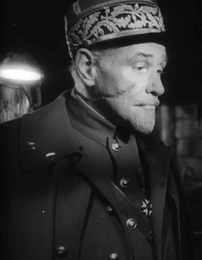 OuterLimitsPod's tweet photo. Our next episode features an appearance from actor George Macready, seen here in one of my all-time favorite films, Paths of Glory. 
#JoinMeNextTime #theouterlimits #outerlimits https://t.co/8vrUHOCy9F
