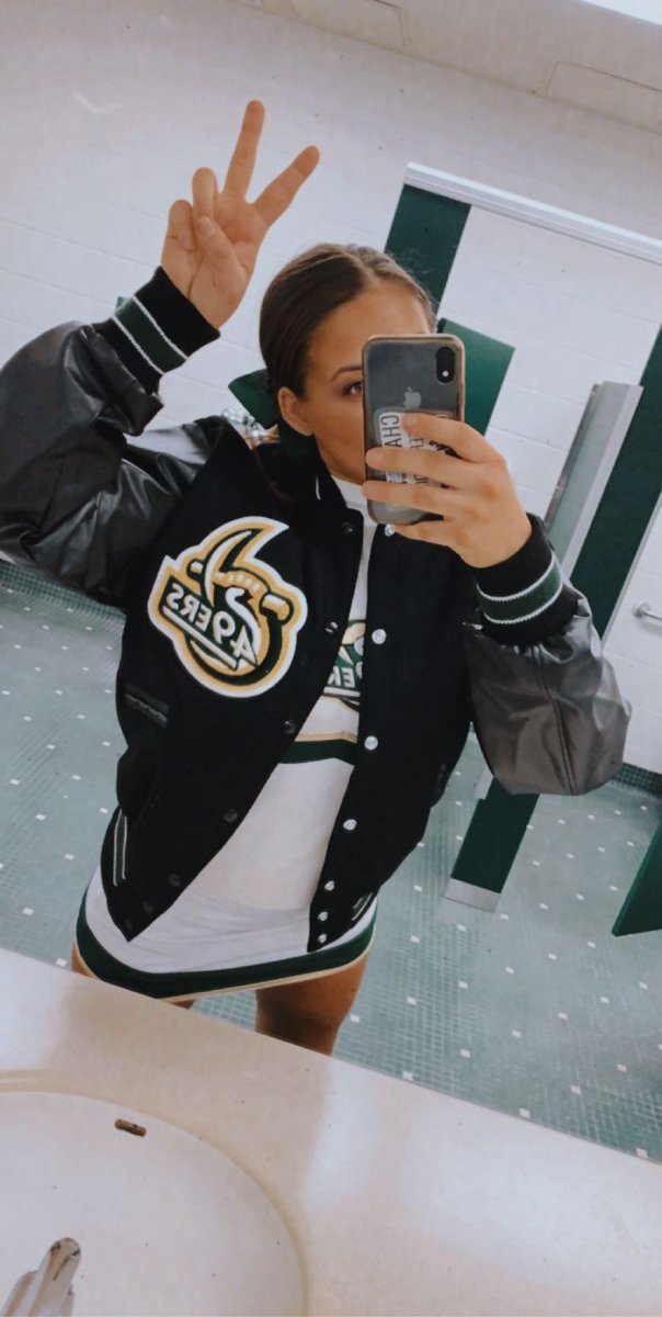 Oliviabucco's tweet photo. I am forever thankful for this beautiful school, my team and family/friends, you all never fail to keep a smile on my face. Four years will never really be enough. #NinerNation https://t.co/pymw76YDaz
