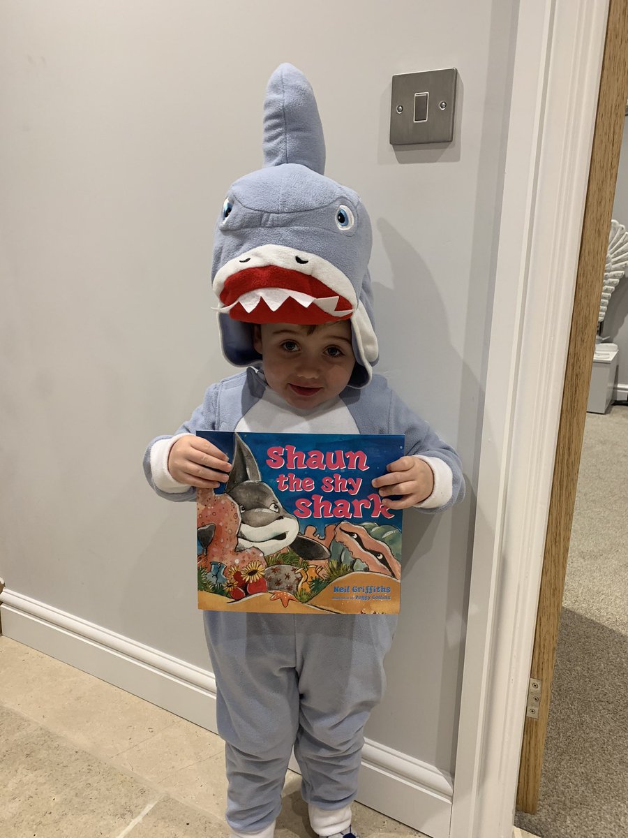 lil_looloo's tweet photo. Here’s Ashton from @AMCPS_Swindon as Shaun the Shy Shark by #neilgriffiths @RedRobinBooks #WorldBookDay https://t.co/2YNjfsvS2J