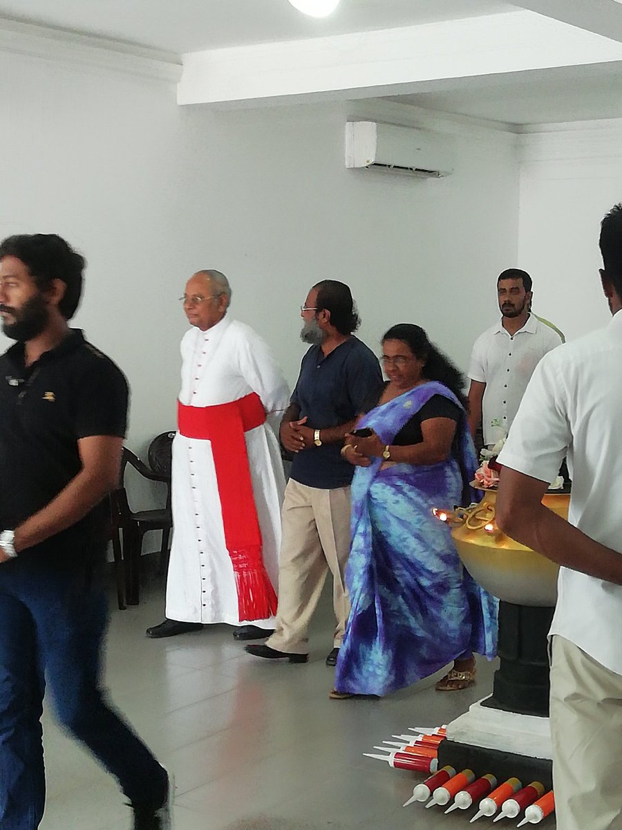 RansaraniBole's tweet photo. #BEYOND_THE_FRAME Art exhibition.
@ J.D.A. Perera Gallery https://t.co/i8c1i8rKBi