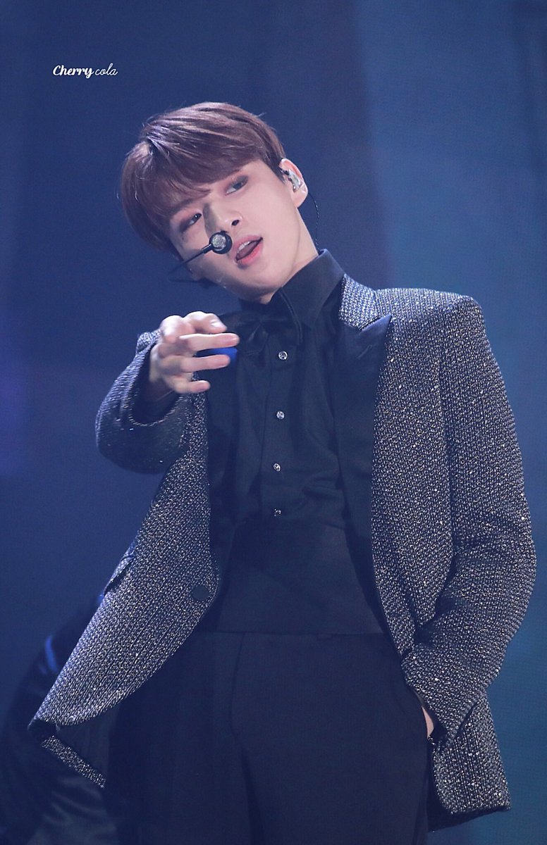 kang daniel pics tweet media