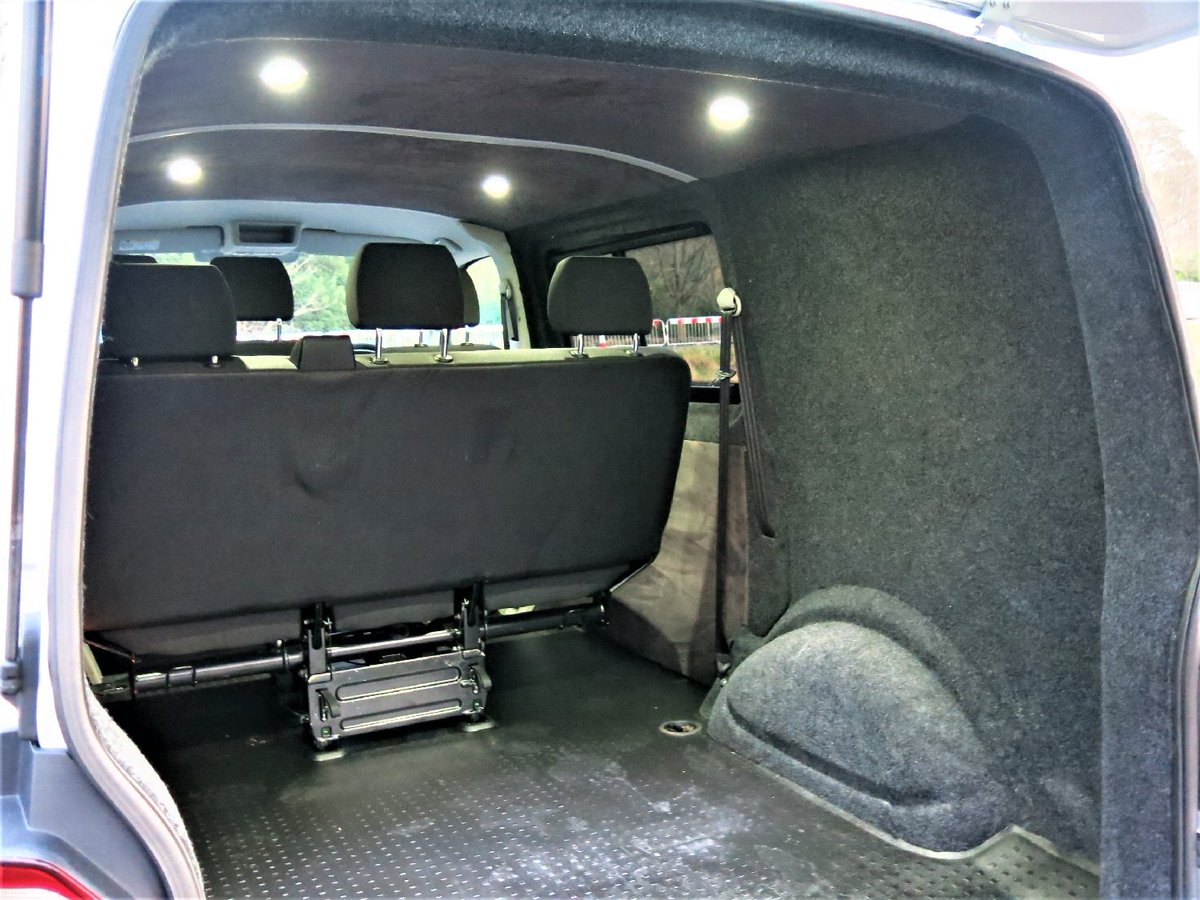 VOLKSWAGEN TRANSPORTER KOMBI (2015) T6 Kombi 102 SWB T28 Air Con Trendline Sportline Style £19,295 + VAT

loom.ly/QVrUfEE

#vw  #VWtransporter  #vwtuning  #vwvans  #volkswagen  #kombi #VWkombi  #T6 #sportline #swb #bluemotion #T28 #euro6 #bluetooth #vwshuttle #shuttle