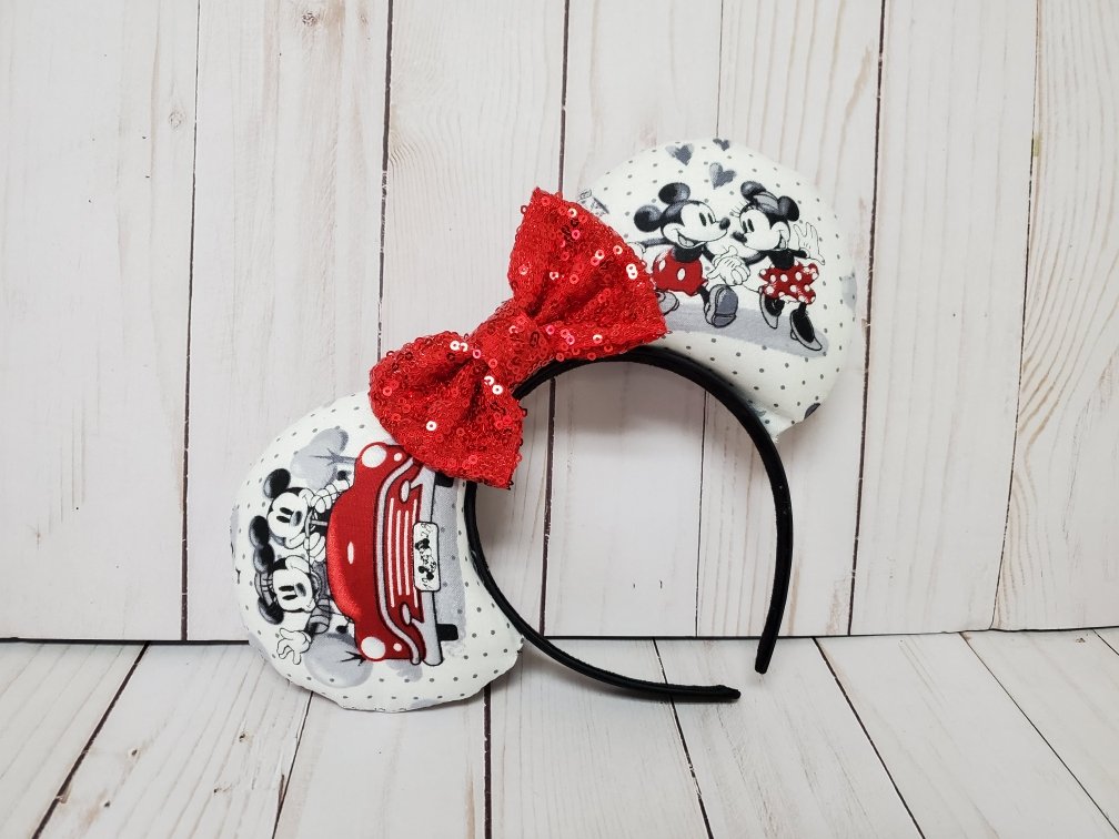 EarsNBows's tweet photo. #passholder #disneylove #disneyland #DisneyWorld #disney #disneyears #dca #WDW #mouseears #californiaadventure #disneyshop #disneymagic #magickingdom #styledbymagic #runawayrailway #mickeyandminnie #MickeyAndMinniesRunawayRailway #Epcot #hollywoodstudios #disneyhollywoodstudios https://t.co/v89IbwNIZA