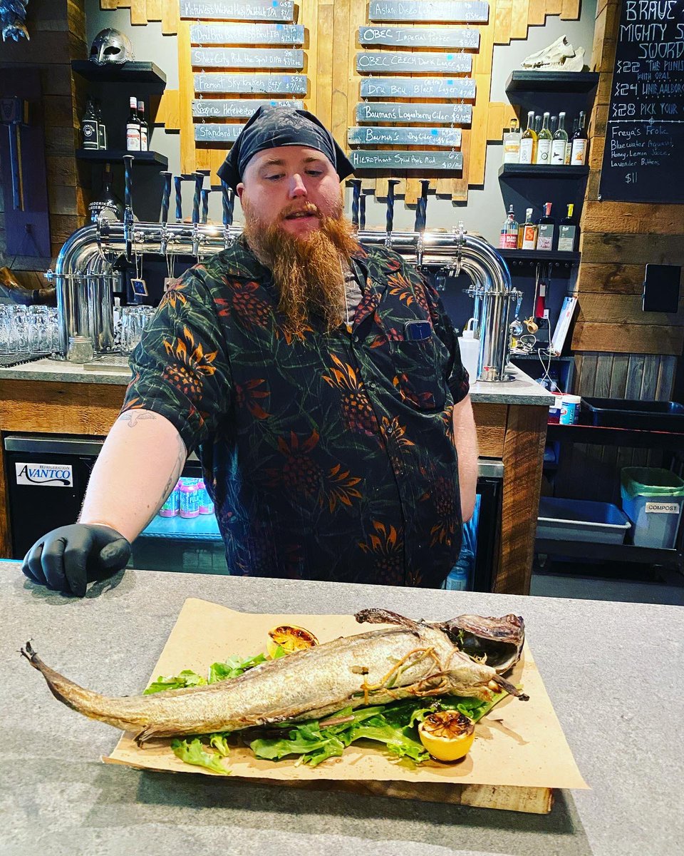 craigamorris's tweet image. Another wonderful night of #wildalaskapollockweek! #americawinsatseafood.