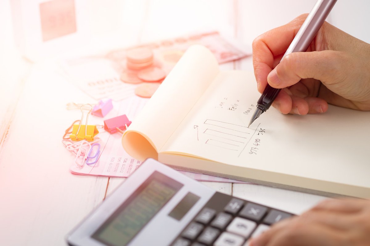 TNM_Accountants's tweet photo. Business owners often do their own accounting and bookkeeping to try and save money. However, this regularly backfires. Here’s why you need to get an accountant for business tax services, and how to get the best value for money when using one. #businesst https://t.co/suxerRjscv https://t.co/F1gtO2Xwhx