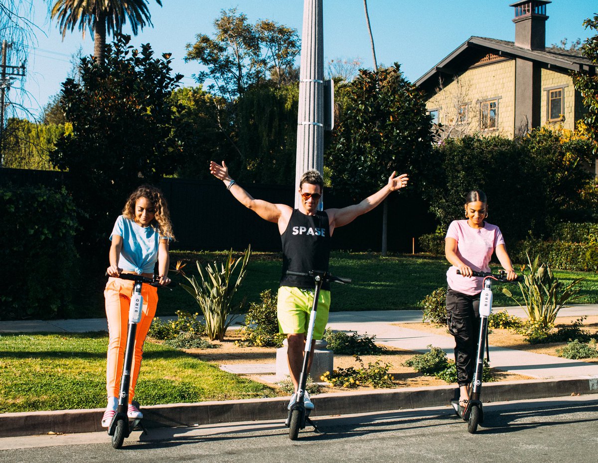 SpaseInc's tweet photo. Look ma’, no hands on the @bird !!! 🛴 🛴 🛴

.
.
.
.
.
#djspase #music #BounceDatBooty #lasvegas #musicrecording #producer #musicproducer #artist #itunes #listen #musicpromotion #musicvideo #newvideo #newsong #radio #soundcloud #dj #musicalFreedom #spotify #release #beatport https://t.co/d1nKDBNA6M