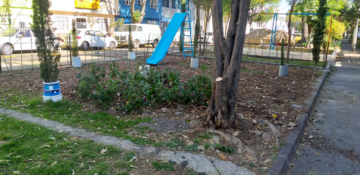 TorreBlancaMH's tweet photo. Folio 48523 atendido, espacio público recuperado, de ser invadido por autos ahora es un espacio recreativo infantil. 😉
Ccp
 @AlcaldiaMHmx
@MHcesac https://t.co/XVZceSMtzw