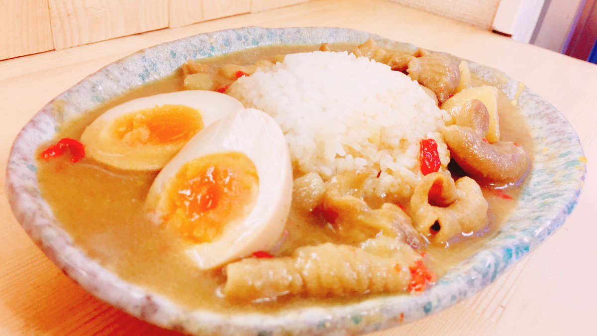 タレで食べる巨大唐揚げともつ煮の太陽庵 西新宿5丁目 On Twitter ここでしか食べられない美味しいb級グルメがある5坪の店 太陽庵は 西新宿五丁目駅から徒歩5分です 東京b級グルメ