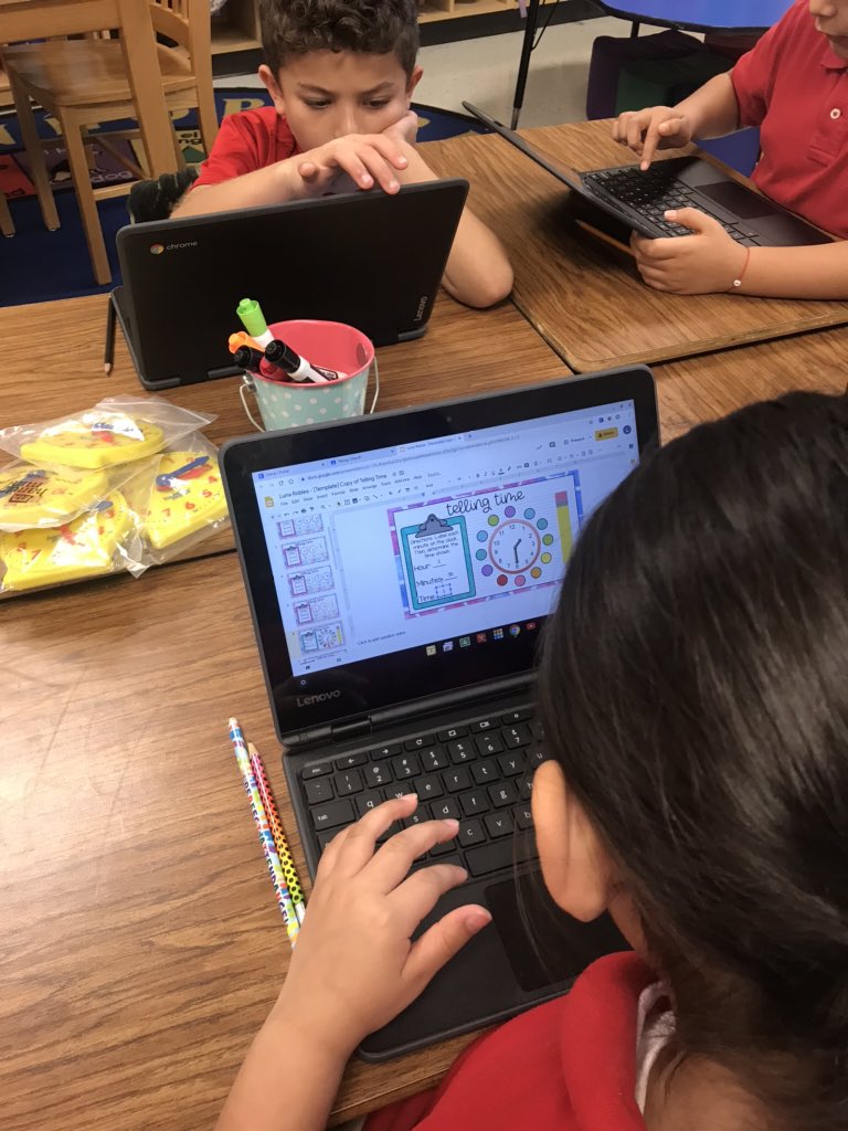 LJimenez93's tweet photo. It’s hard to believe that when they started they had no idea what google classroom was ... now look at them 😊 #ProudTeacher #2ndGrade #Botello @GoogleForEdu https://t.co/41AUCoUUV1