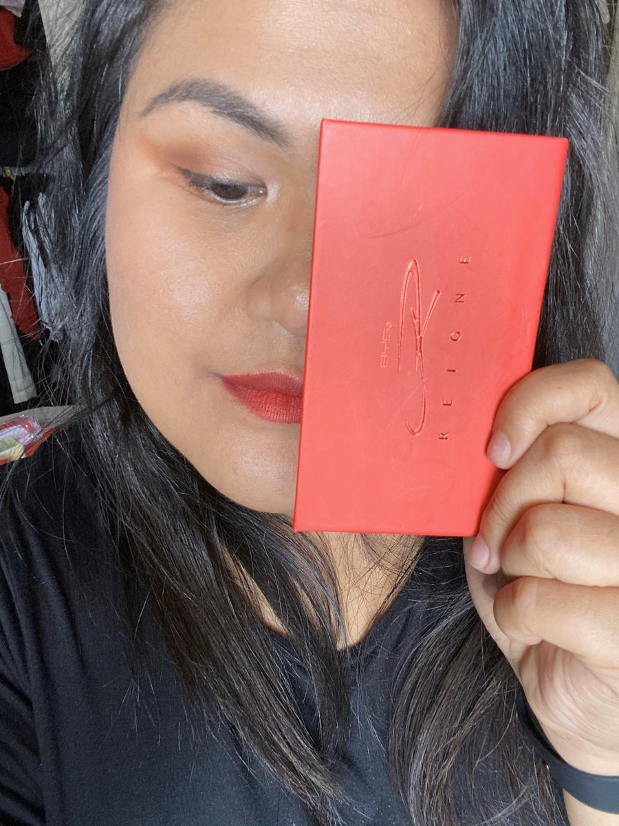kirsten2895NZ's tweet photo. Played around with @byscosmetics_ph Reigne Supreme Set 3 β€οΈ
All products used are from the ate @reginevalcasid Reigne Collection β€οΈ
#BeYourOwnExpert #ReigneWithBYSc
#ReigneCollection https://t.co/OwzJy8Jbm3