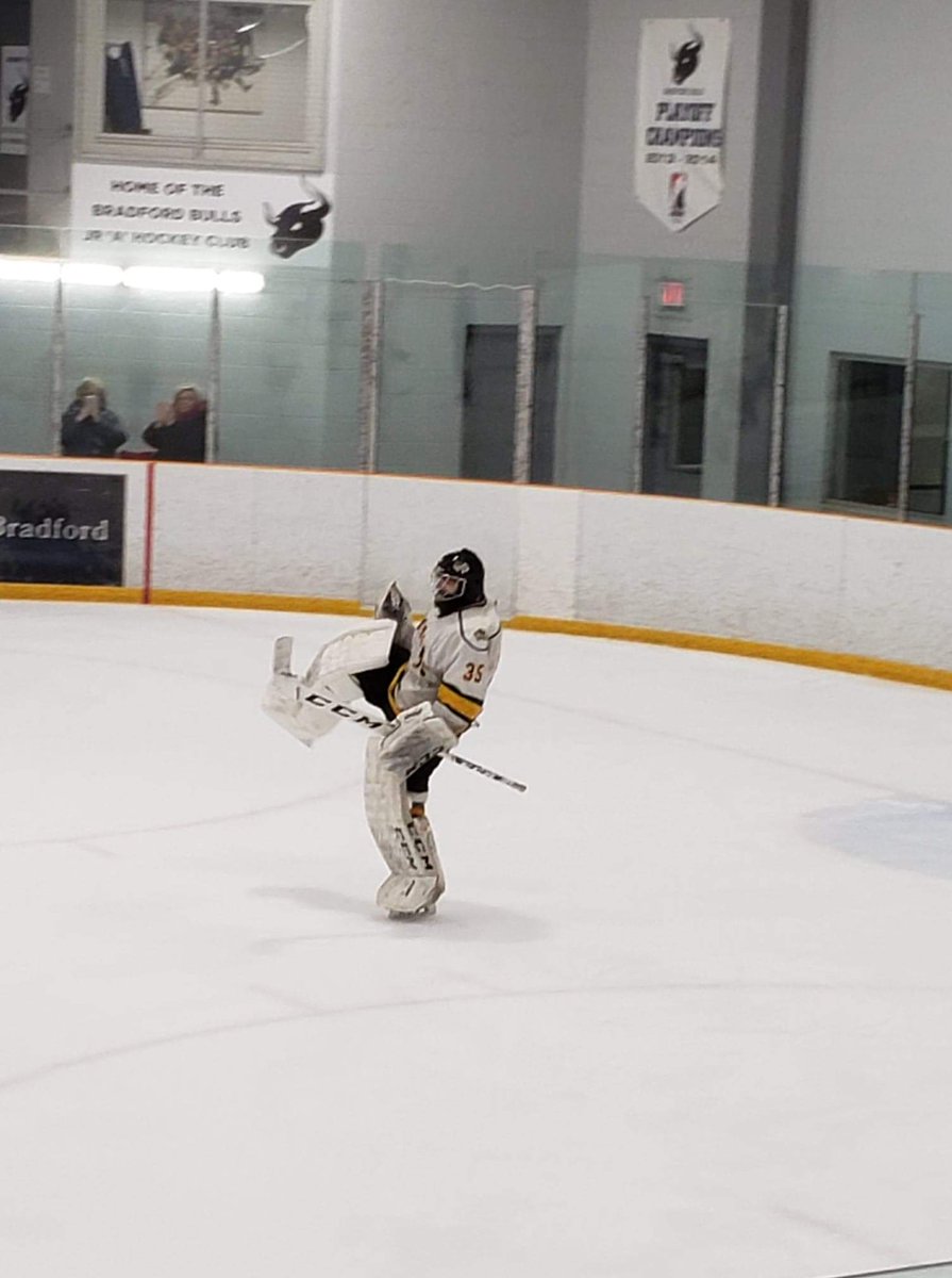 goalie27sdad's tweet photo. 💥 @trevor_babin27 with his 2nd SHUTOUT💪in a row in elimination games 4 &amp; 5 the @BrdfordRattlers advance to the North Division Final!
@TheGMHL #RussellCup🏆 #RoadToTheRuss #yoffs
Let's Gooooo! https://t.co/vNgkeubryz