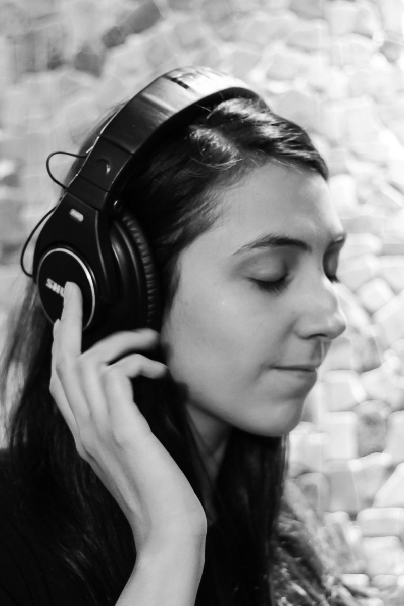 Mambrush's tweet photo. "La música es el arte más directo, entra por el oído y va al corazón" Magdalena Martínez 
Muchas gracias al colectivo @2eFotografos  por esta grandiosa foto.

#trova #duetos #lovephotography #selfietime #selfie #musiccover #musicbusiness #grabando #musicindustry #musicartist https://t.co/f9ygjVlrJo
