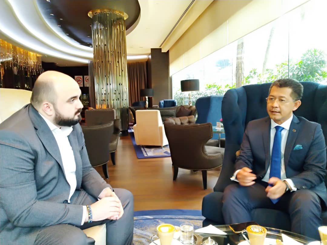 mbrajshori's tweet photo. Fruitful exchange with Dato' Hasan Azhari Bin Hj. Idris CEO of @InvestSelangor and his team on #Kosovo-#Selangor #Malaysia commercial ties, investment promotion and our plans to have #Kosovo’s pavilion at Selangor International Expo and the B2B #Kosovo-#Selangor Summit this yr. https://t.co/0FonHhKkHR