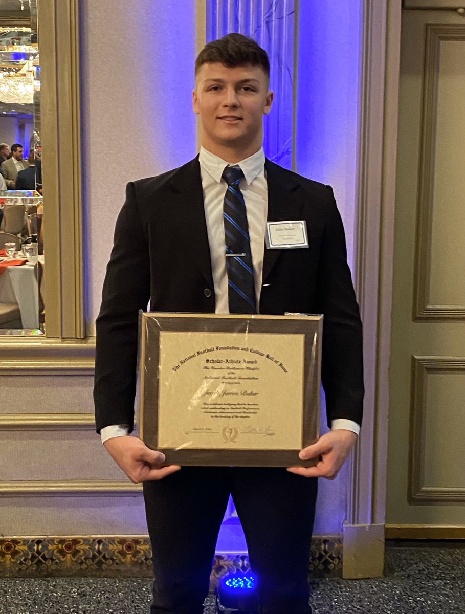 ksmitsbaker's tweet image. So proud of Jake for being honored as a Scholar Athlete tonight at the National Football Foundation &amp;amp; College Hall of Fame!! Thank you to Coach Williams, Coach Dumars, Coach Royer, &amp;amp; Coach Quinn for being there tonight! Congrats to Catoctin for the Ben Eaton Sr Championship Award