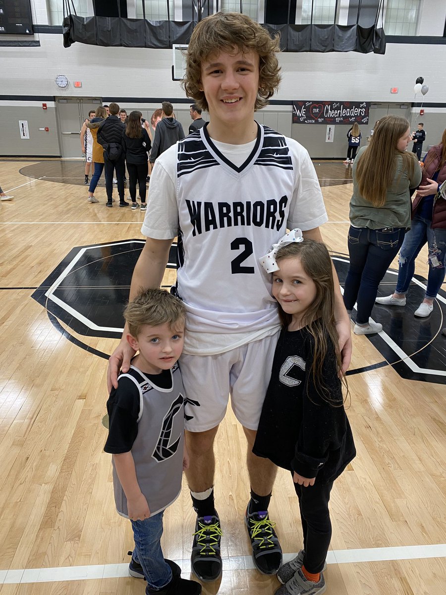 CarrolltonBBall's tweet photo. @Adam_Chaney3 @brady_benner_ @AndrewGotschall @Josh_Shepherd02 @GriffenBagozzi you are Ava and Deans heroes for life! https://t.co/fZRU8ZPqjB