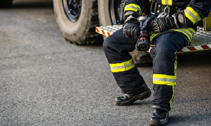 actual fire fighter clothes/gears are so OOFM MMMMM 