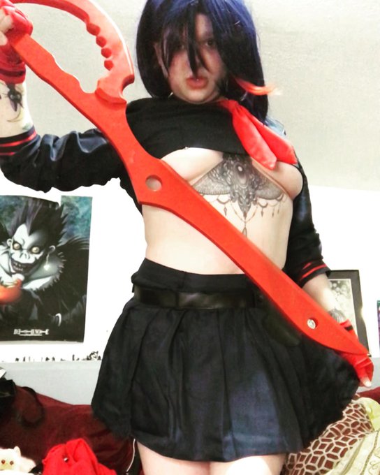 I&rsquo;ll slice your heart out 😈😈😈 https://t.co/kCHtq0Pper