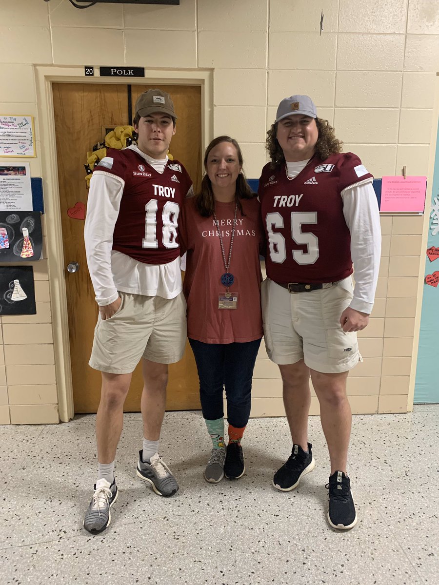 A huge thank you to all the readers who have visited our third graders this week. Today we had special guests, Dylan Bradshaw and Gunnar Watson from the Troy Trojans read to Mrs. Hadden’s classes. <a href="/TroyAthletics/">Troy Athletics</a> <a href="/TroyTrojansFB/">Troy Trojans Football 8x⚔️</a> <a href="/dbradshaw62/">Dylan Bradshaw</a>