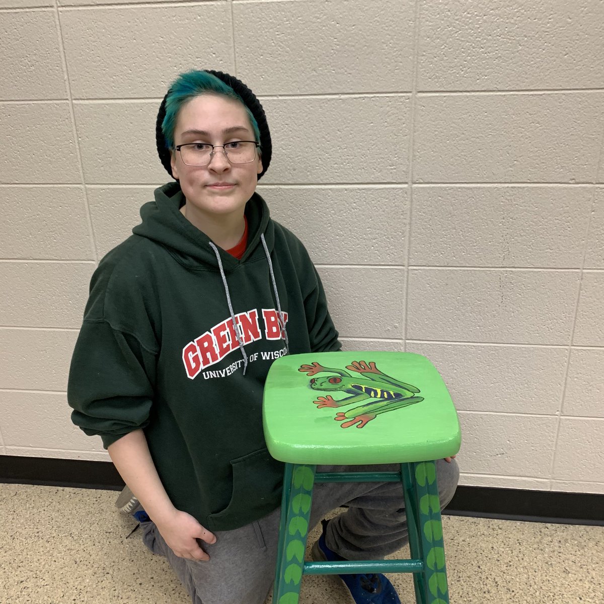 bellafiore3's tweet image. @PewaukeeHS  Art Club &amp;amp; AP art class have worked tirelessly to complete these #FunkyFurnitureFinds ready for the silent auction Saturday at Tile-A-Mile!!!  #TileAMile Come join us from 10:00-1:00 in the PHS cafeteria #phsartclub #artsed #artsadvocacy #youthartmonth