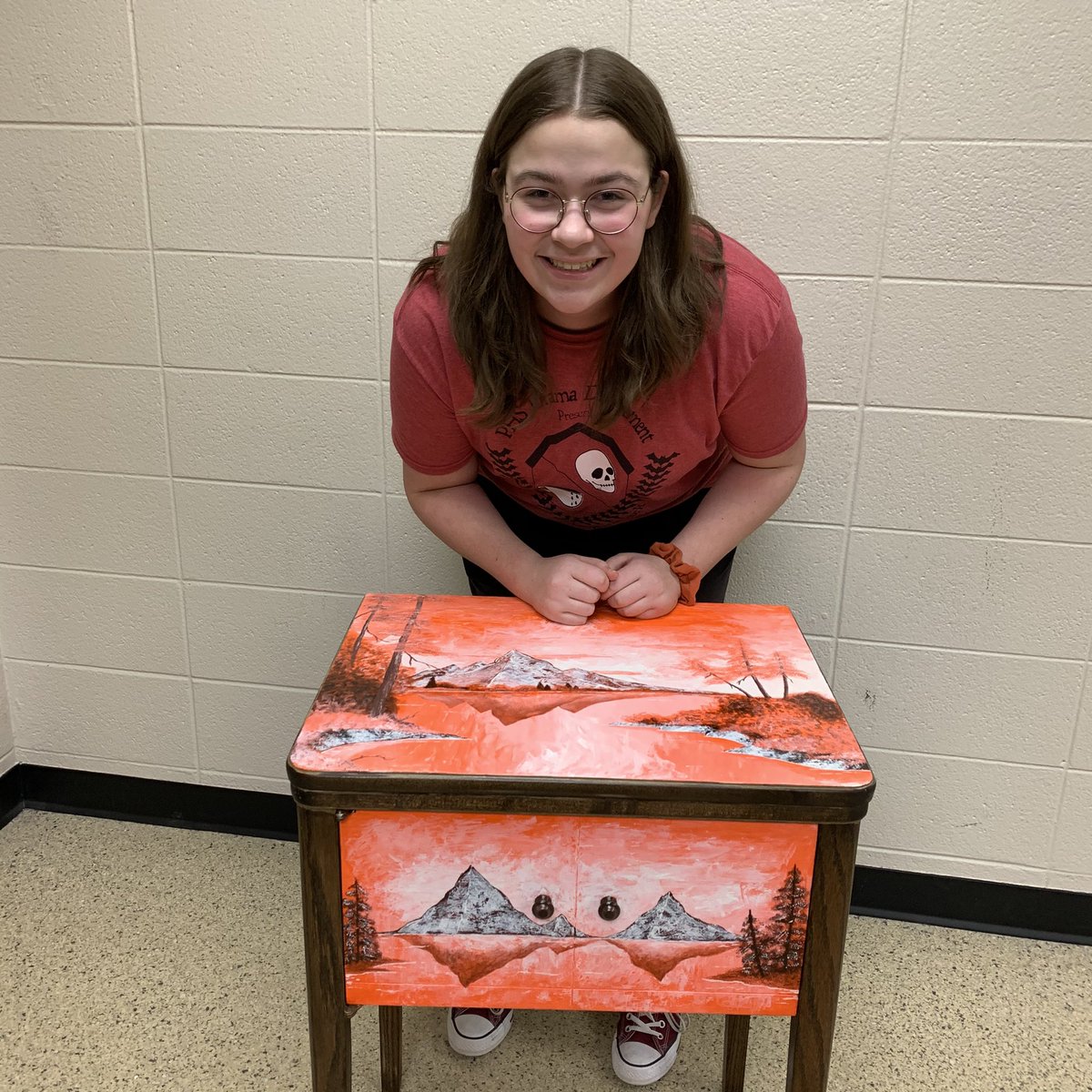 bellafiore3's tweet image. @PewaukeeHS  Art Club &amp;amp; AP art class have worked tirelessly to complete these #FunkyFurnitureFinds ready for the silent auction Saturday at Tile-A-Mile!!!  #TileAMile Come join us from 10:00-1:00 in the PHS cafeteria #phsartclub #artsed #artsadvocacy #youthartmonth