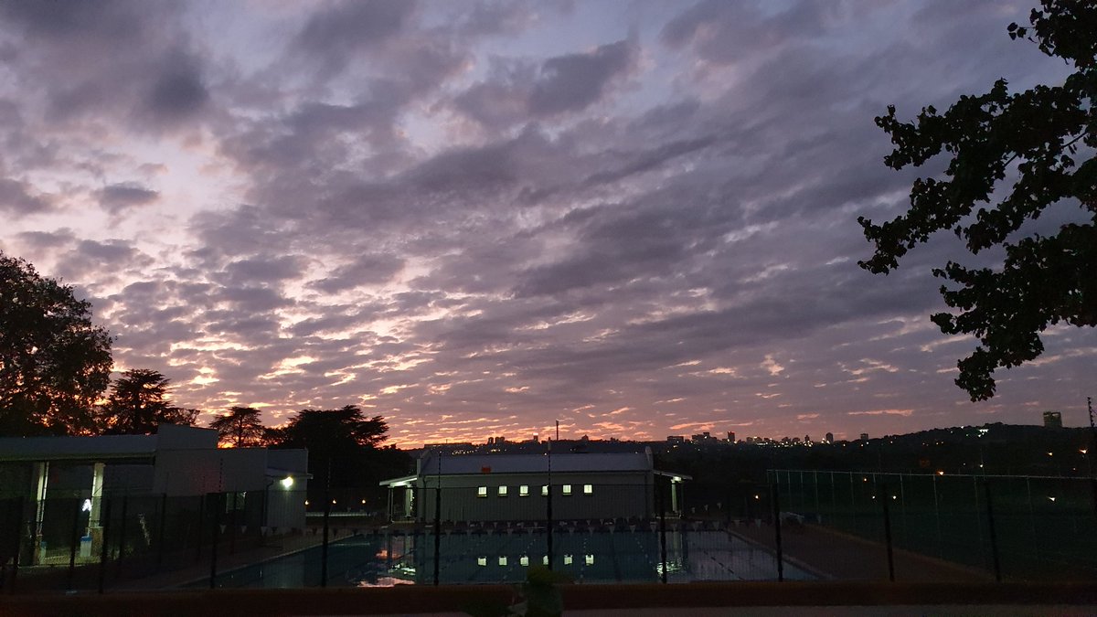 hashtagjdp's tweet photo. Good morning from Linden! Looks like a great start to a lovely day.
#ThursdayMotivation #thursdayvibes @peoples_weather @deoudehuize @cottageimvana @BraaiWeather https://t.co/6tMUWAkuYF