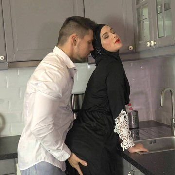 AMIRA12999's tweet photo. لحظه الاستسلام❤🔥 https://t.co/pkoOAkiZg3