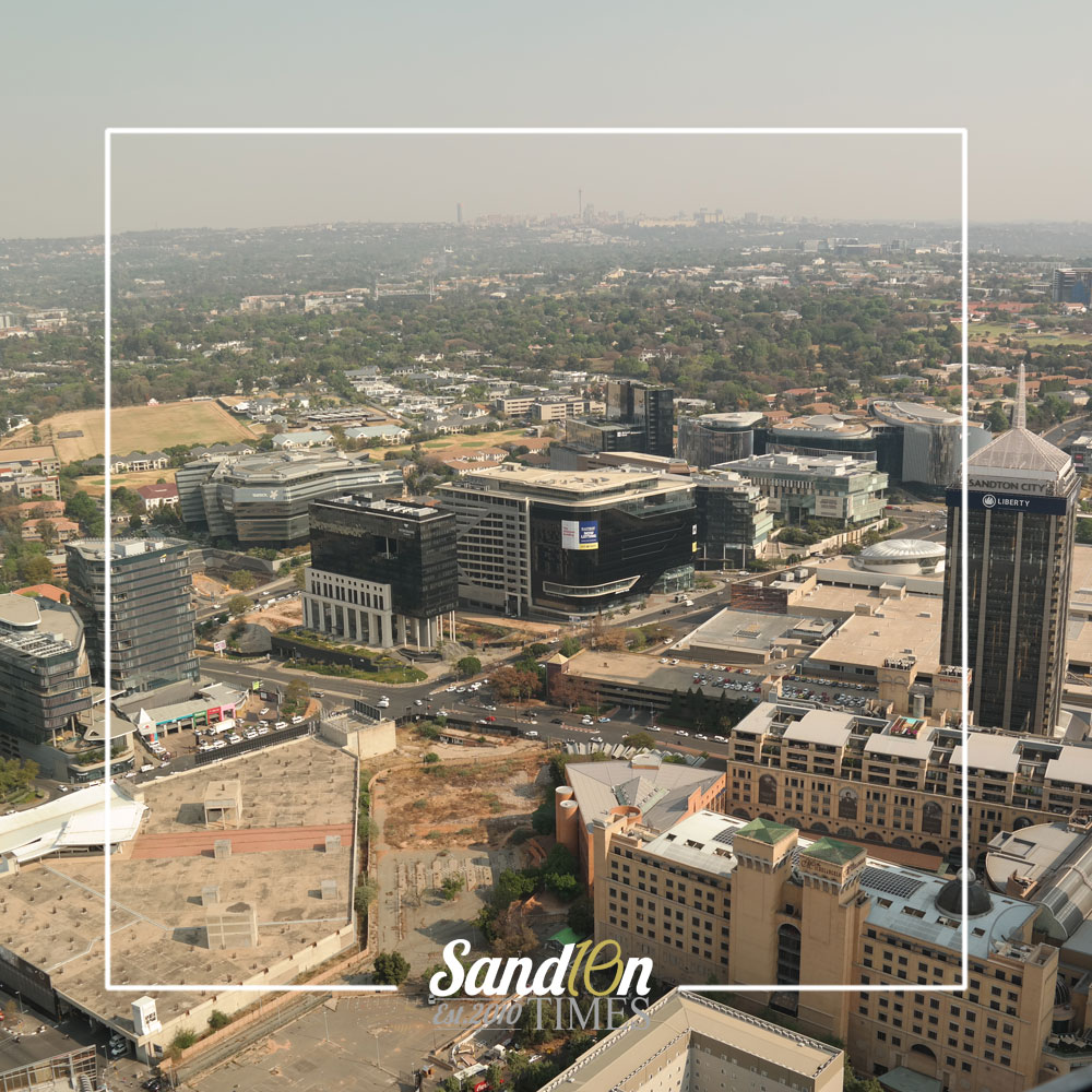 #ThrowbackThursday to views of <a href="/TheGautrain/">Gautrain</a>, <a href="/SandtonCity/">Sandton City</a>, <a href="/NelsonMandelaSq/">NelsonMandelaSquare</a> and @AlexForbes_Inv from the penthouse of <a href="/TheLeonardoSA/">The Leonardo</a>. The R3-billion skyscraper has a deck offering 360 degree views of <a href="/CityofJoburgZA/">City of Joburg</a>. #SandtonTimesTurns10