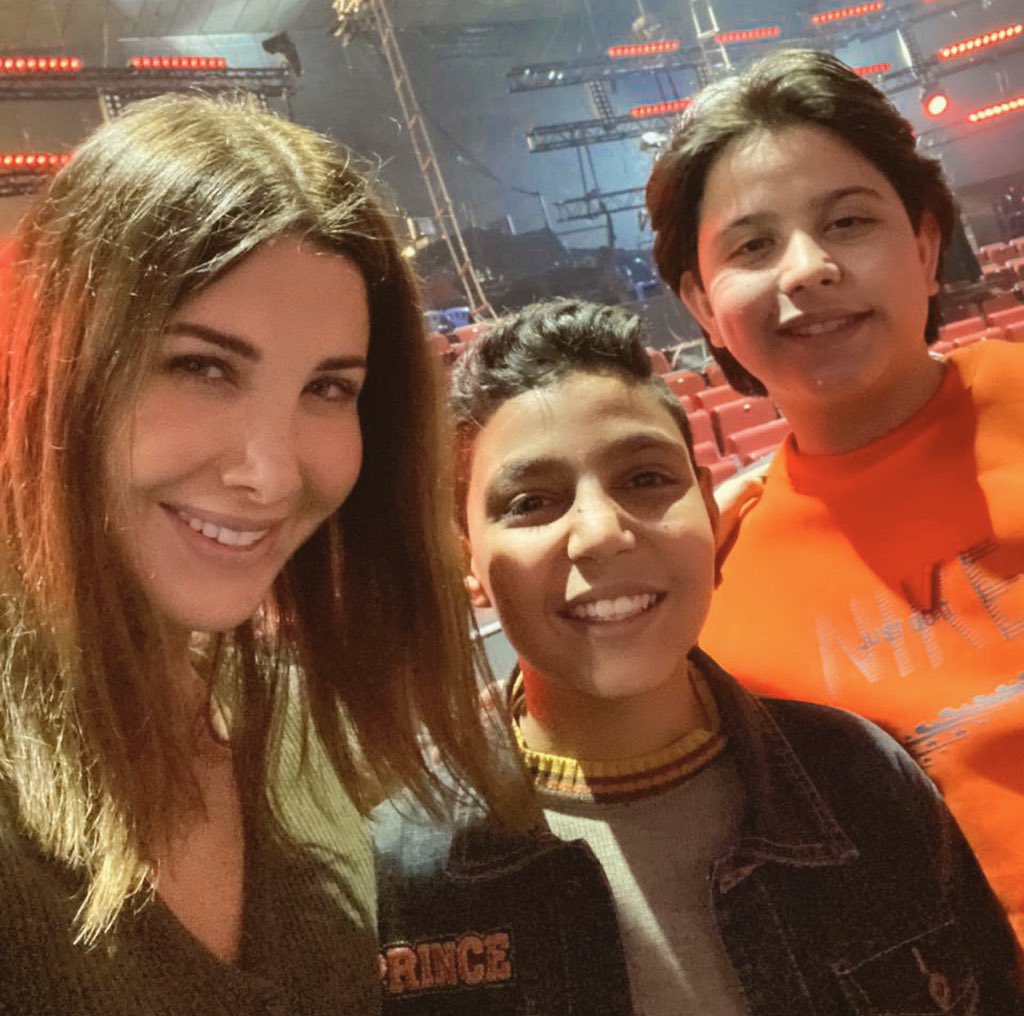 NancyAjramLbNew's tweet photo. @NancyAjram ๐๐๐๐ค๐๐ปโโ๏ธ
#ALBIYAALBI #n9 #JudgeNancy #nancyajram #hassabeek #TheVoiceKids #MBCTheVoiceKids #mbc #TeamNancy #nancy10 #n10 #nancy9 #BadnaNwaleeElJaw #NancyAjramLebanonNew #NancyAjramLbNew
#ูุงูุณู_ุนุฌุฑู
#ุฐุง_ูููุณ_ููุฏุฒ #ูุฑูู_ูุงูุณู #ุญุงุณุฉ_ุจูู #ุนุงูู
_ูุงูุณู #ุจุฏูุง_ูููุน_ุงูุฌู #ููุจู_ูุง_ููุจู https://t.co/MF9OgImpiF