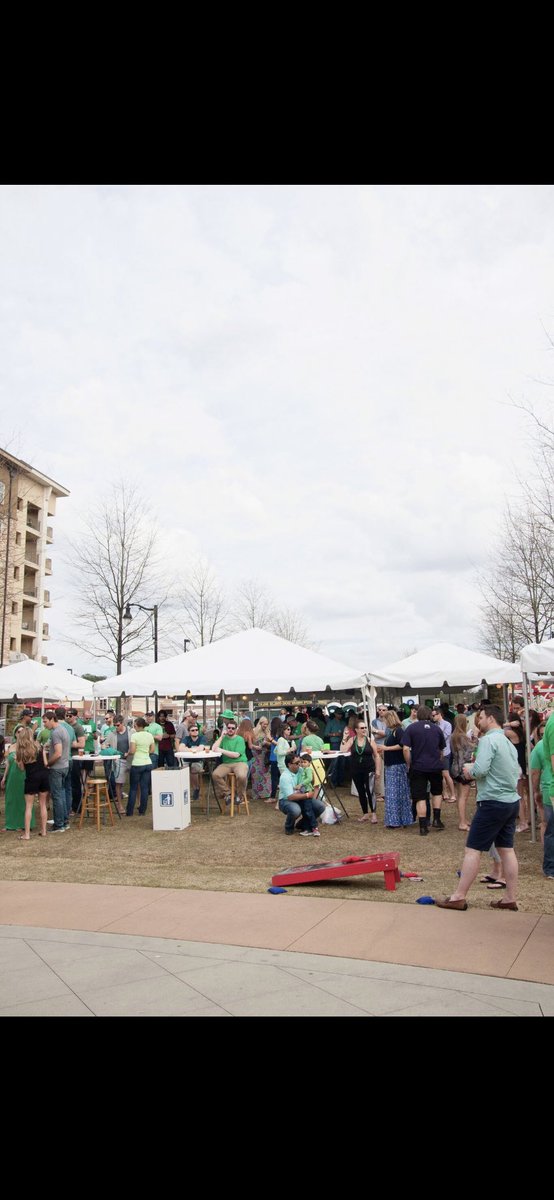 OldeBlindDog's tweet photo. ☘️ Drink specials, cornhole, live music, and great crowds... we’re ready to party on Saturday, March 14! ☘️ Get your $10 discount tickets today: https://t.co/Sp1zXLiPlr #obdstpats #stpatricksday2020 https://t.co/qQltVWtQnQ